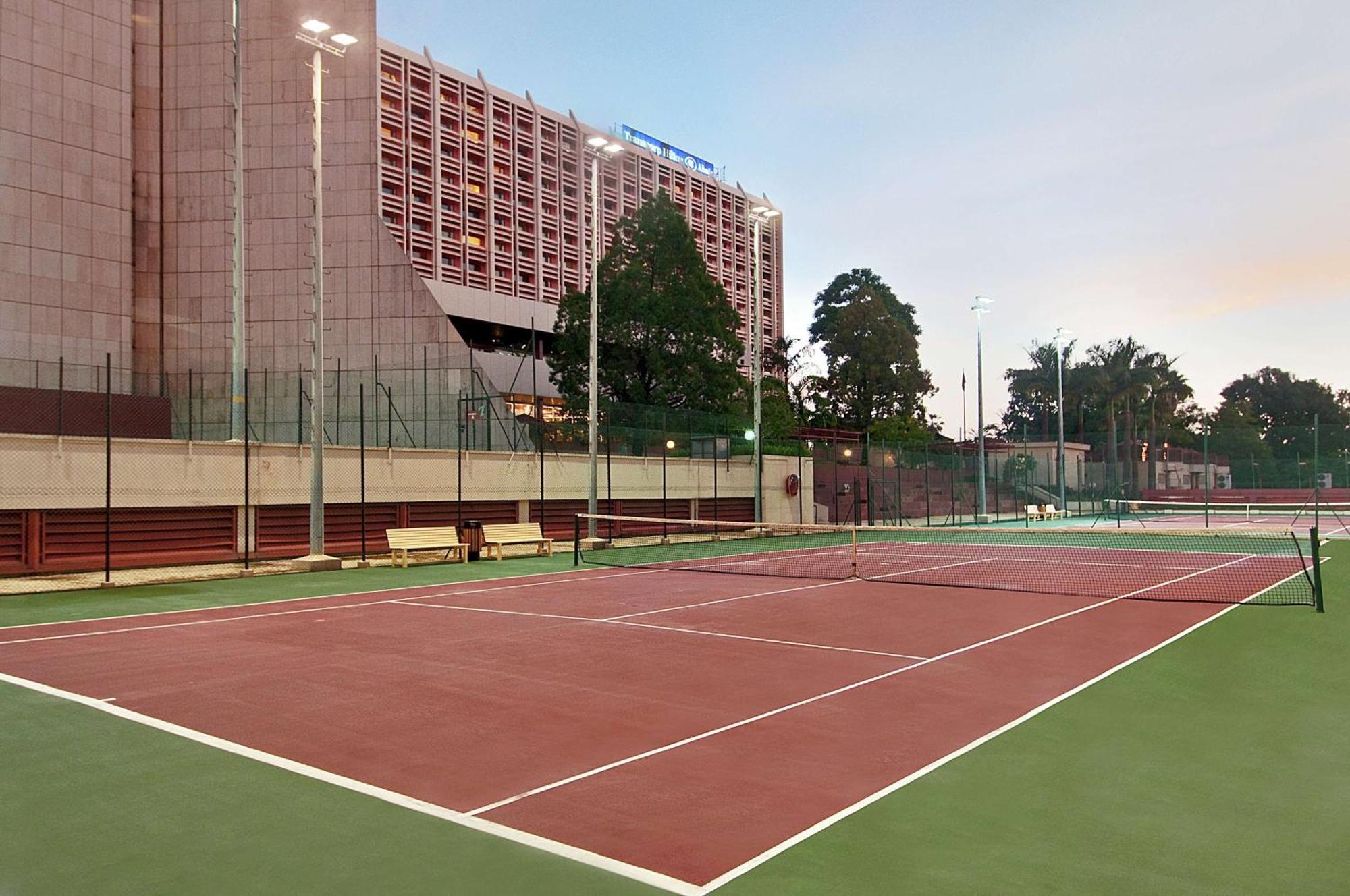 Transcorp Hilton Abuja Hotel Exterior photo