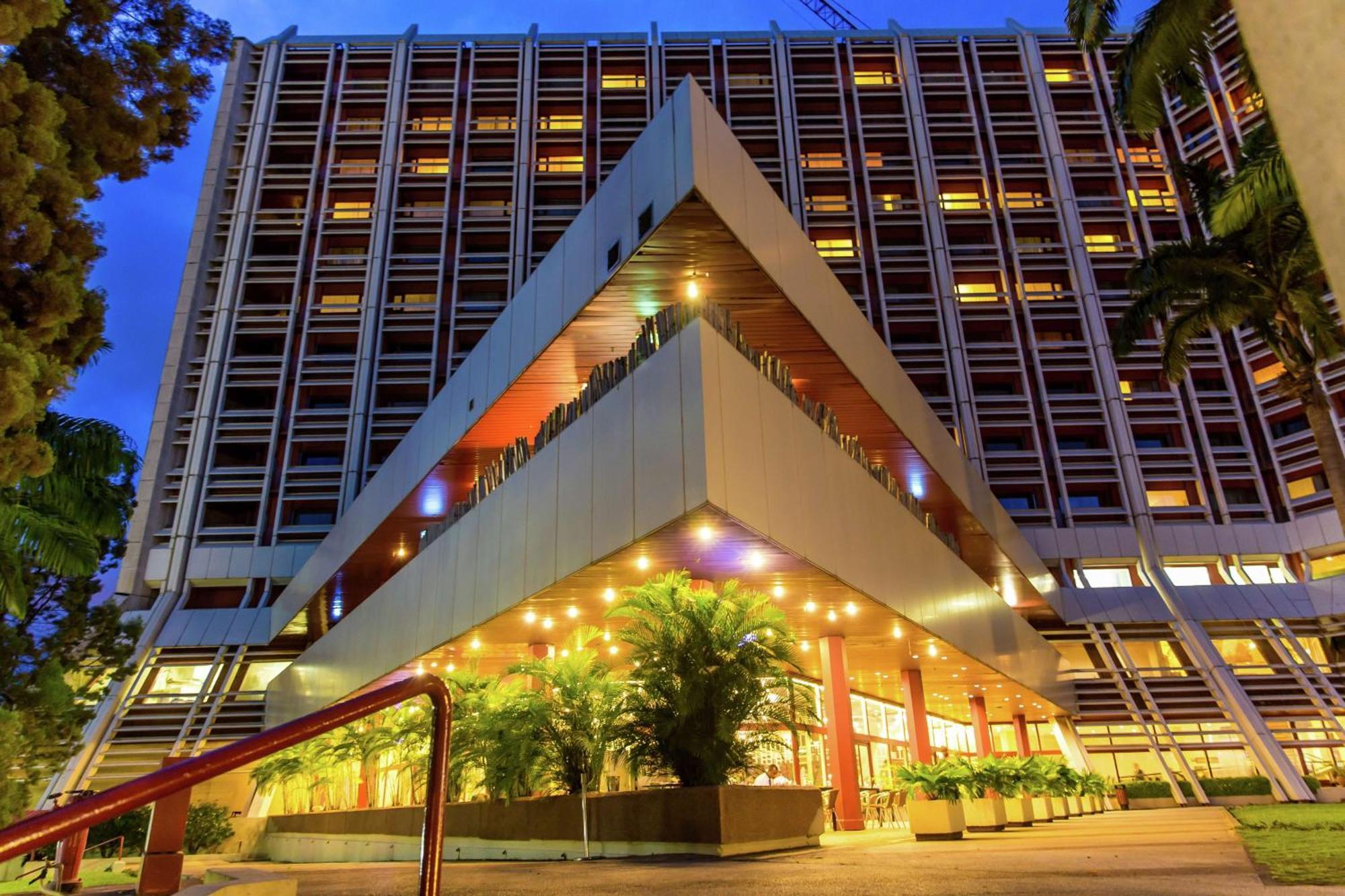 Transcorp Hilton Abuja Hotel Exterior photo